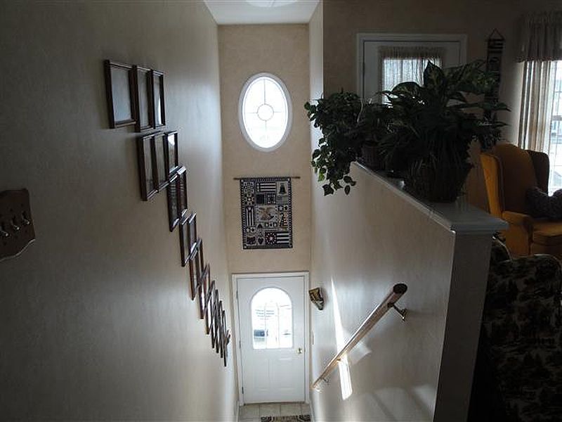 2nd image of 76 MORNING GLORY Way