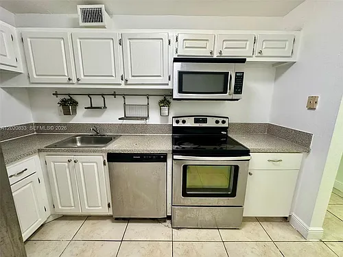 1800 Sans Souci Blvd Photo 1