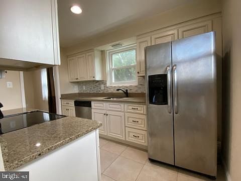 5th image of 5012 Cushing Dr
