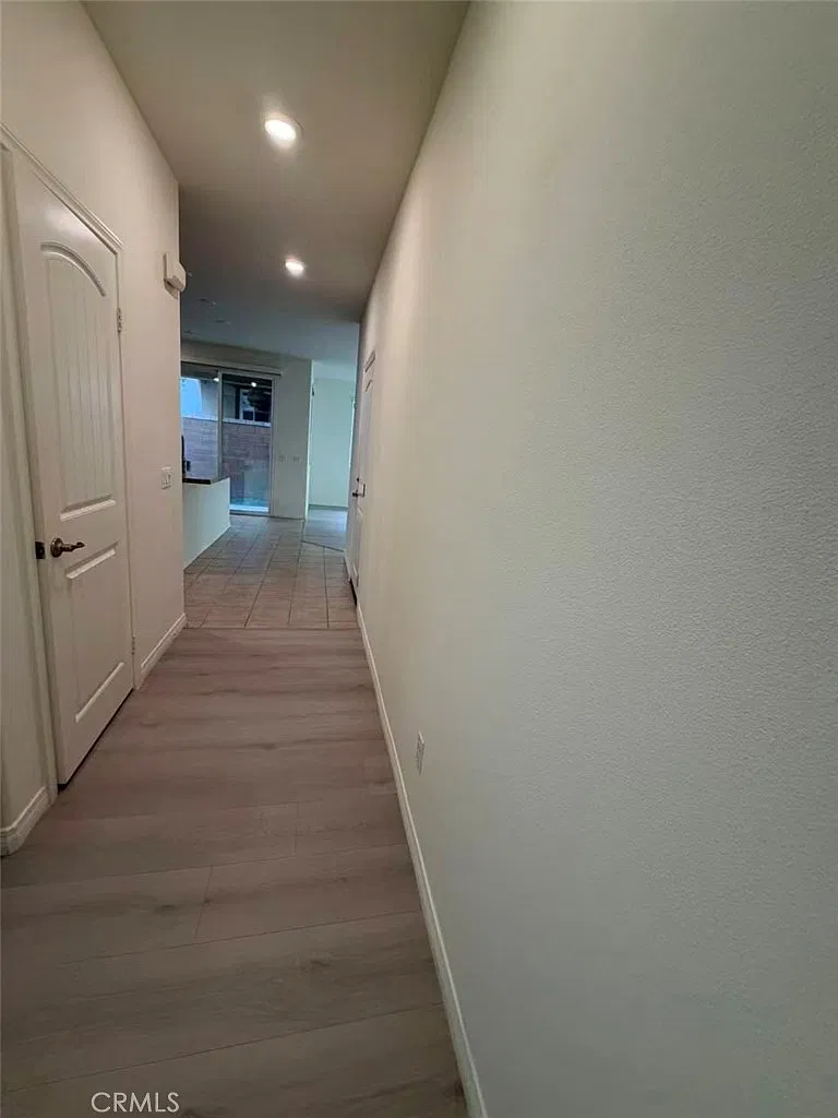 4 bed, 2469 sqft, $3,500 — Photo 2