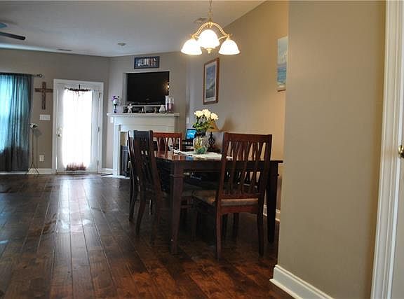 2nd image of 4733 Braxton Gate Ln #21
