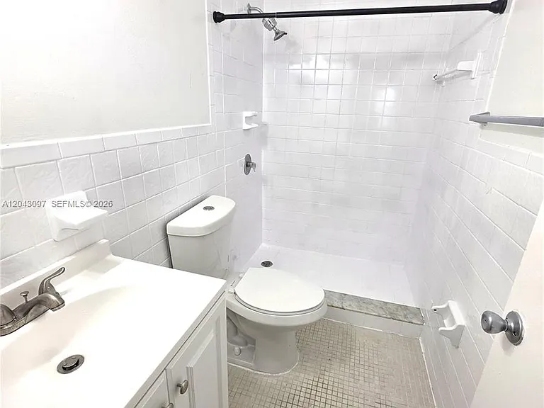 3582 NE 171st St #307 — Photo 11