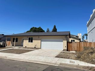 1405 Sierra Ln, Los Banos, CA 93635