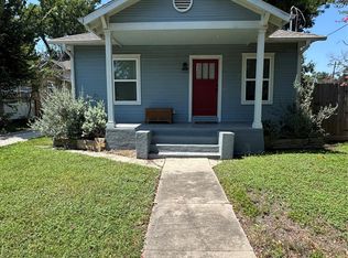 2715 Cochran St, Houston, TX 77009