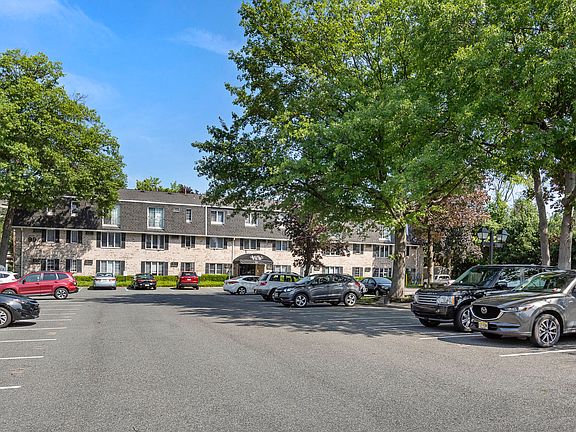 4th image of 99 Madison Ave #B01-208
