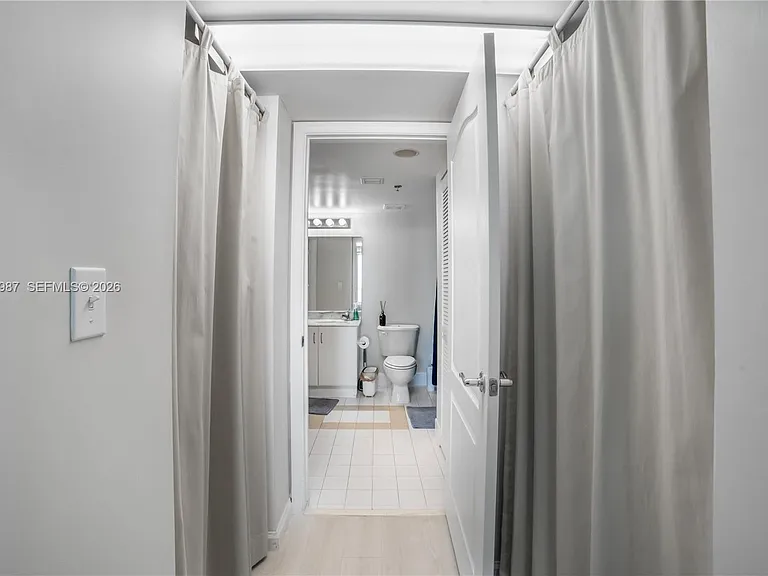 1200 Brickell Bay Dr #4121 — Photo 21