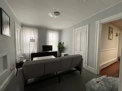 3 bed, $3,300 — Photo 3