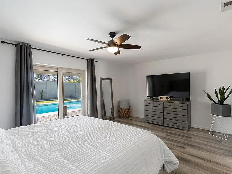 7623 N Via Del Paraiso — Photo 8