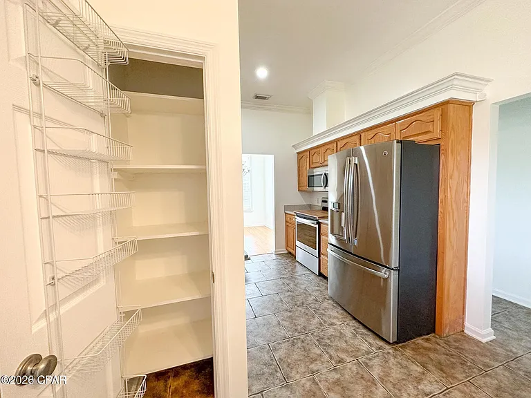 1814 Bowman Ln — Photo 19