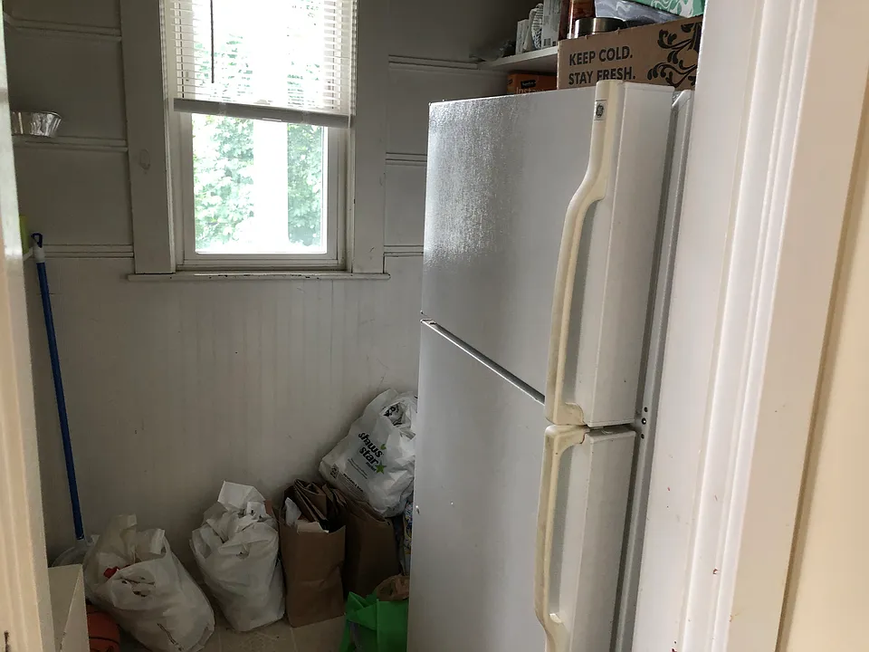 33 Fairbanks St #3B