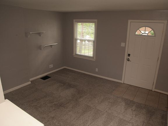 2nd image of 1536 Elmwood Ave #1536