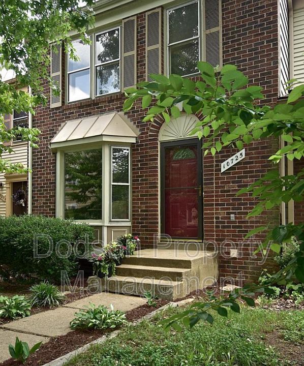 1st image of 10725 Brice Ct