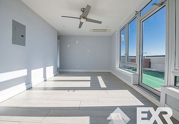 3rd image of 975 Liberty Ave #7F