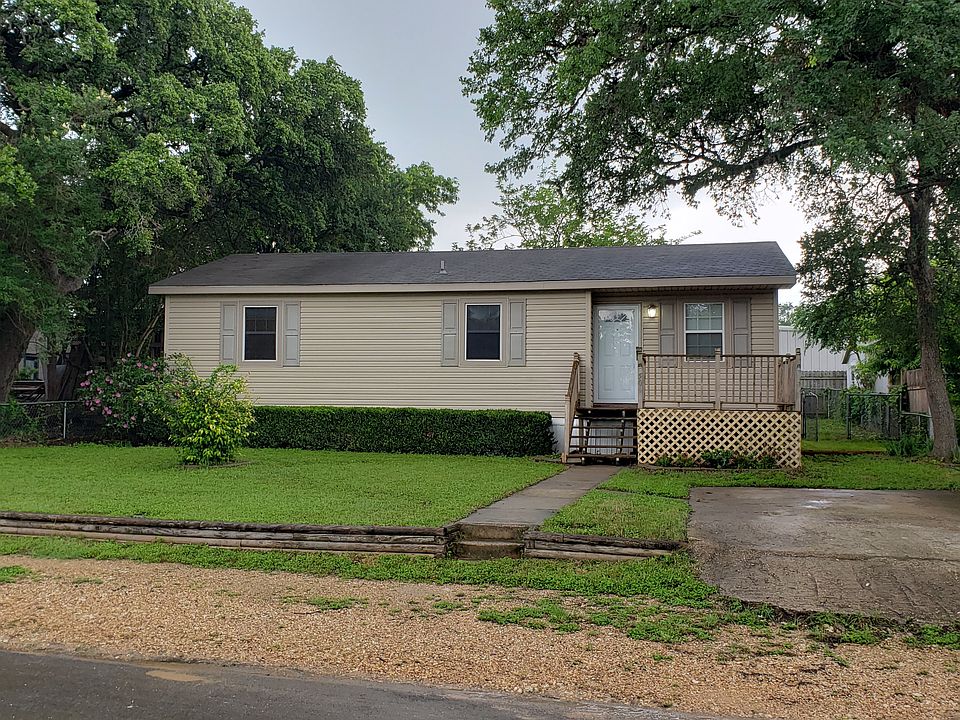 1st image of 501 E Avenue J