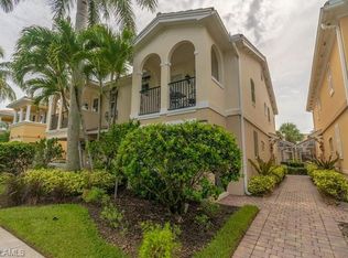 8112 Josefa Way, Naples, FL 34114