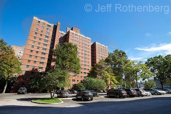 Sold by Level Group | media 16