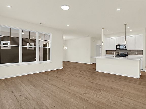 7th image of this home