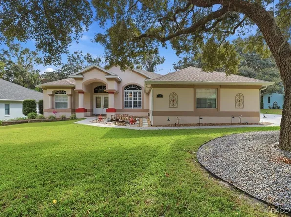 63 Greentree St, Homosassa, FL 34446