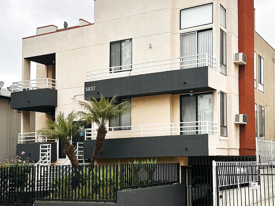 Virginia Plaza LLC