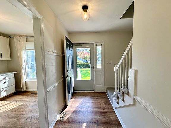 4th image of 2265 Greenwell Rd