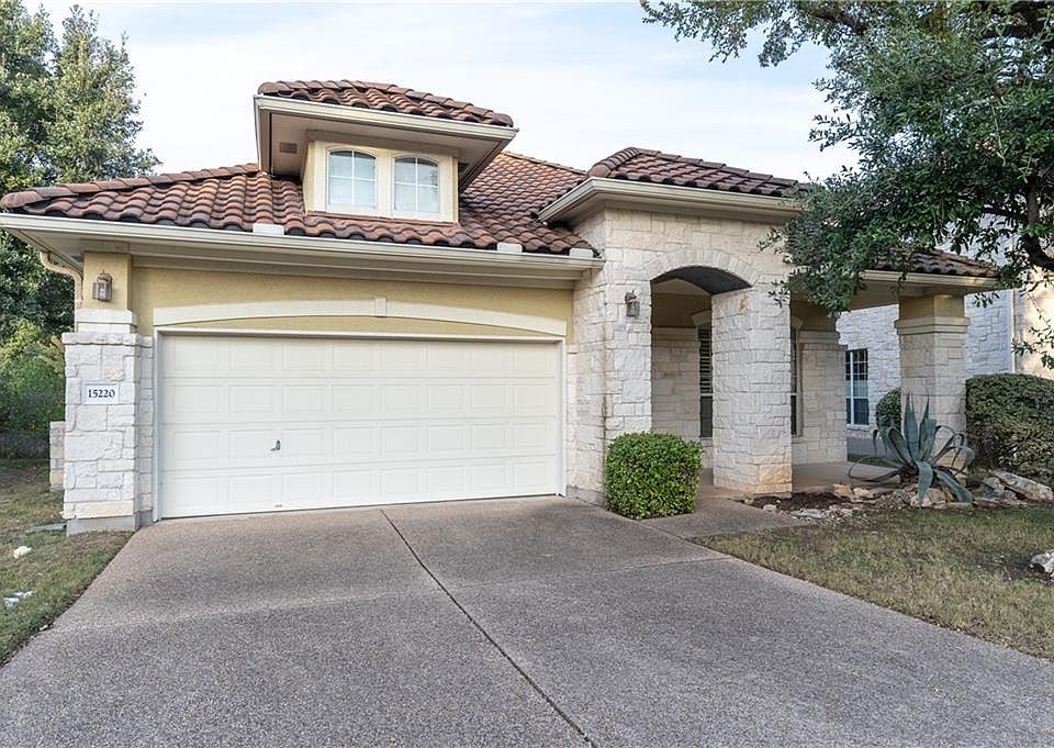 1st image of 15220 Interlachen Dr