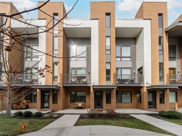 7311 Catlin Ct, Cleveland, OH 44102