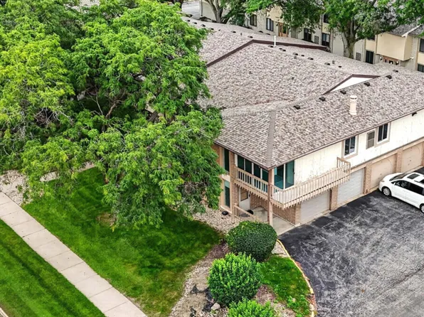 15713 Orlan Brook Dr Unit 100, Orland Park, IL 60462
