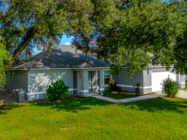 1098 Zinnia Loop, Labelle, FL 33935