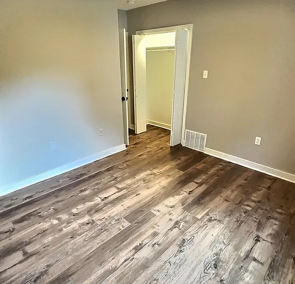 2430 Raleigh Lagrange Dr — Photo 13