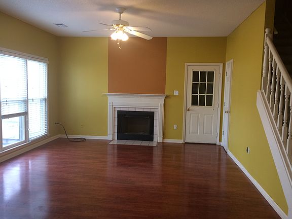 4th image of 8710 Marsh Ln