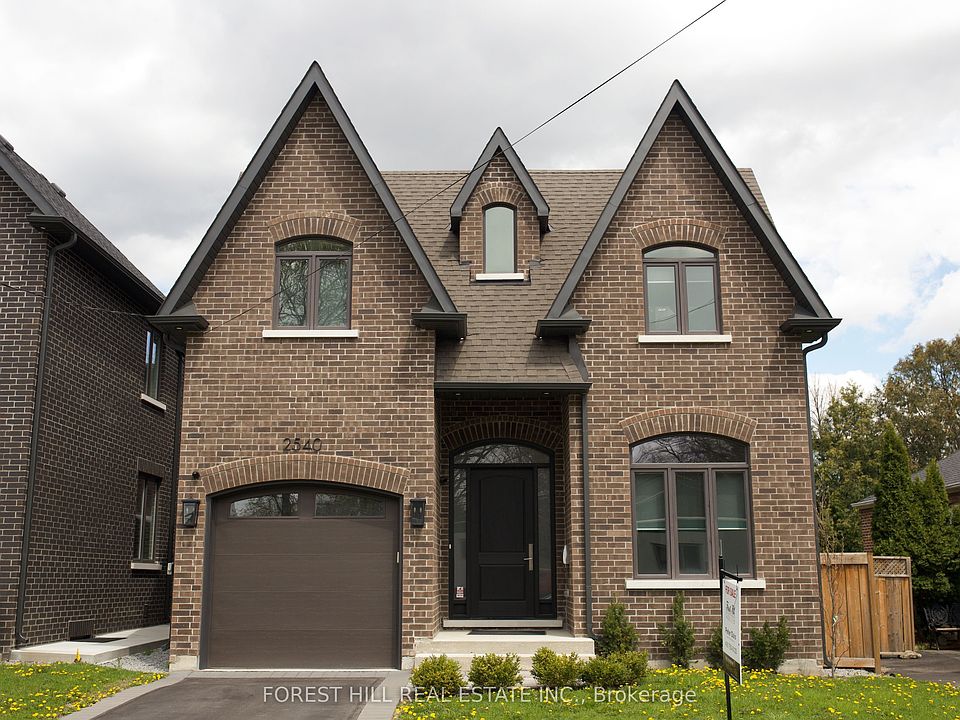 1st image of 2540 Saint Clair Ave E