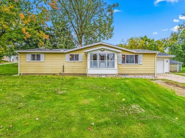 403 Railroad St, Reading, MI 49274
