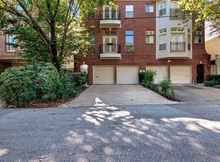 4005 Blossom St, Houston, TX 77007