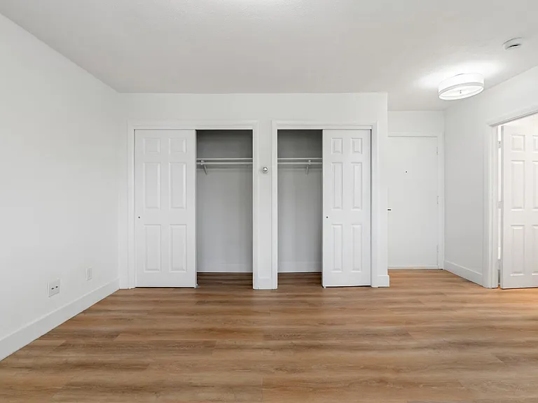 741 E 7th St #37 — Photo 10