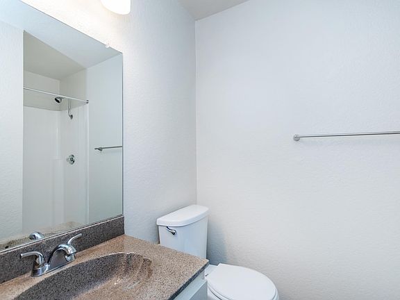 1 Bed 1 Bath Upstairs Bath
