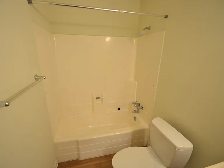 112 Bim St — Photo 9