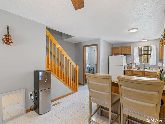 5th image of 36 North Mountain Road APT D