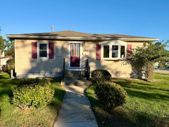 210 N Wright St, Griffith, IN 46319