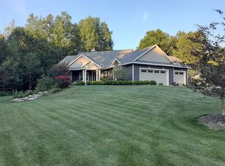 6109 Saint Andrews Ln, Saugatuck, MI 49453