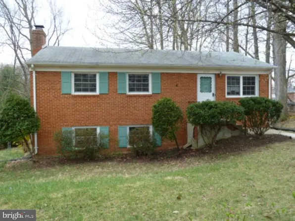 3207 Bayfield Dr, Woodbridge, VA 22193