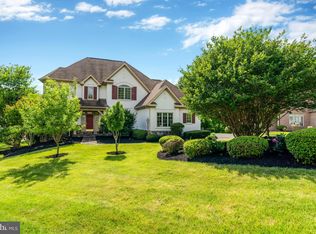1444 Carrington Ridge Ln, Vienna, VA 22182