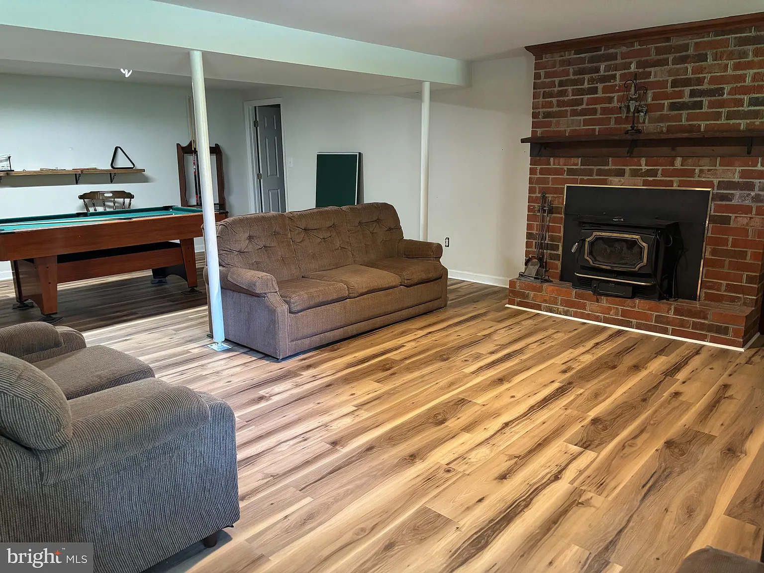 2 bed, 1.0 bath, 3136 sqft, $1,700 — Photo 4