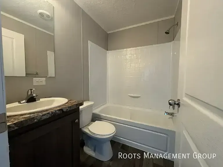 1010 Reservation Rd #E01 — Photo 4