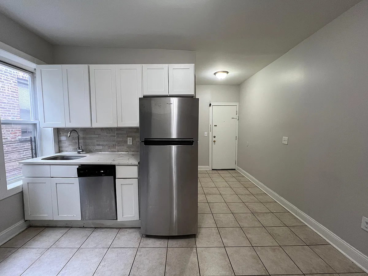 Building Photo - 39 Broadway #34E