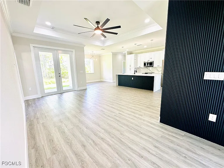 771 Gaylord Ave S — Photo 4