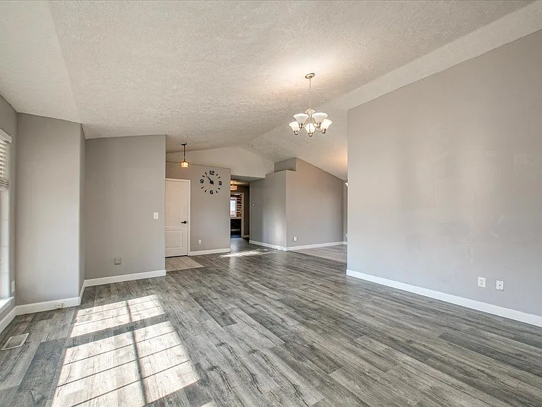 13734 W Meadowdale Dr — Photo 8
