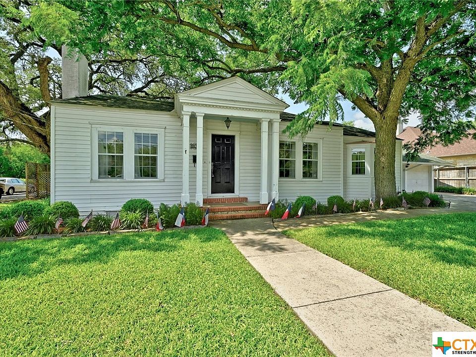 830 W San Antonio St, Lockhart, TX 78644 Zillow