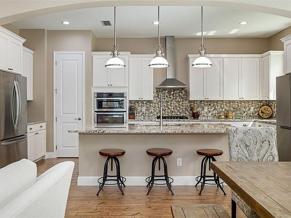 5th image of 10107 CARNOUSTIE PLACE
