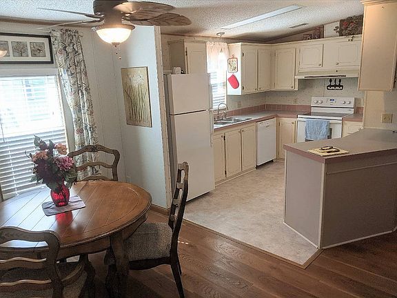 4th image of 7103 Harbor View Dr #27