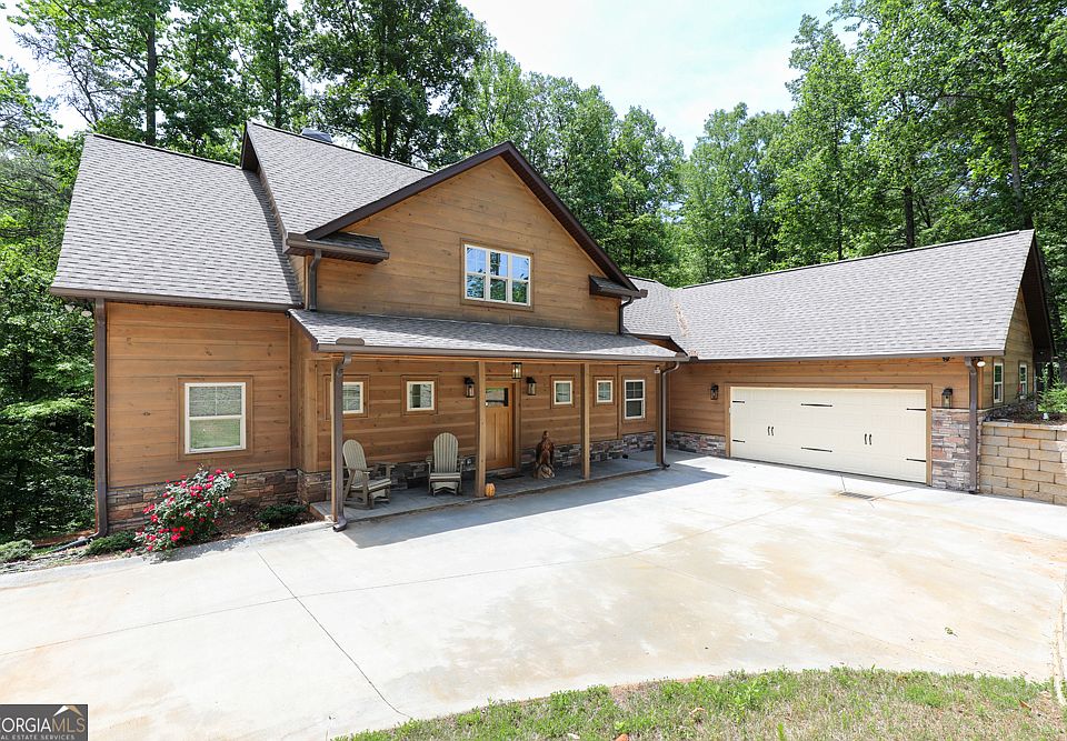 1st image of 990 Yonah Lake Dr